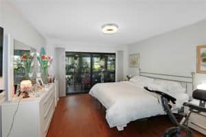 16145 Laurel Dr 31, Weston, FL 33326 Sold 09/19/25