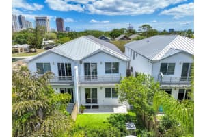 807 7th Avenue, Fort Lauderdale, FL 33315 - MLS#F10498841