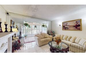 1035 Country Club Dr 403, Margate