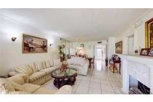 1035 Country Club Dr 403, Margate, FL 33063 - MLS#F10498915