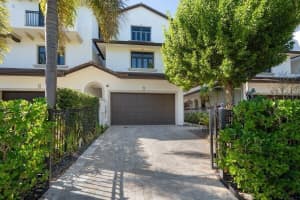 95 Isle Of Venice Drive, Fort Lauderdale