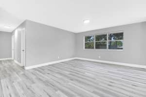 186 SE 27th Ct, Boynton Beach, FL 33435 Sold 06/27/25