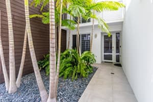 700 NE 14th Ave 208, Fort Lauderdale, FL 33304 - MLS#F10498932