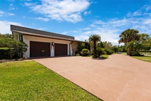 5200 WOODLANDS BL, Tamarac, FL 33319 Sold 11/07/25