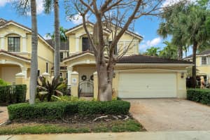 1529 Passion Vine Cir 3-4, Weston, FL 33326 Sold 11/07/25
