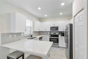 4990 Loebner Terrace, Davie, FL 33314 - MLS#F10499090