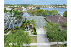 4435 E Whitewater Ave, Weston, FL 33332 - MLS#F10499112
