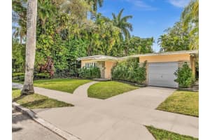 680 NE 57th St, Miami, FL 33137 Sold 09/19/25