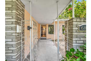 680 NE 57th St, Miami, FL 33137 Sold 09/19/25