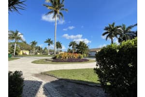 4700 SW 110th Ave, Davie, FL 33328 Sold 06/26/25