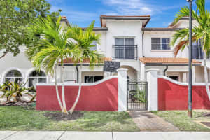 3513 Nw 29th Ct, Lauderdale Lakes