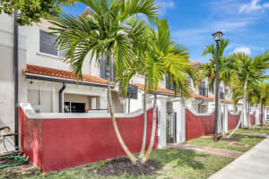 3513 NW 29th Ct, Lauderdale Lakes, FL 33311 - MLS#F10499392