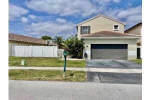 1960 Nw 188th Ave, Pembroke Pines