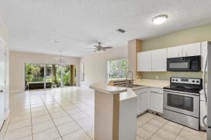12114 SW 2nd St, Pembroke Pines, FL 33025 Sold 06/11/25