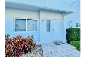 1705 N Riverside Dr 2, Pompano Beach, FL 33062 - MLS#F10499439