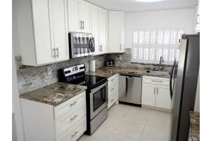 9481 Sunrise Lakes Blvd 307, Sunrise