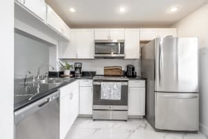 10402 Sunrise Lakes Blvd 107, Sunrise, FL 33322 - MLS#F10499475