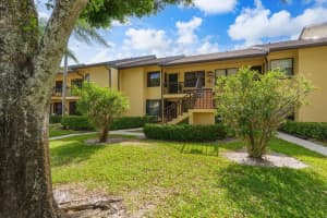 4705 Lucerne Lakes Blvd 203, Lake Worth, FL 33467 Sold 08/07/25