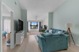 4705 Lucerne Lakes Blvd 203, Lake Worth, FL 33467 Sold 08/07/25