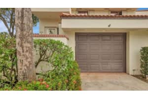 402 Sea Oats Dr E, Juno Beach, FL 33408 - MLS#F10499500