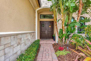 9125 Parkland Bay Dr, Parkland, FL 33076 Sold 06/02/25