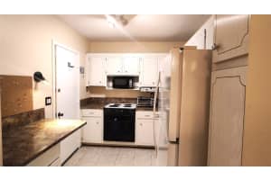 418 S Cypress Rd 104, Pompano Beach, FL 33060 - MLS#F10499557