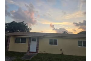 413 Sw 71st Ave, North Lauderdale