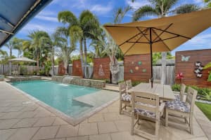 2633 NE 10th Ter, Wilton Manors, FL 33334 - MLS#F10499631
