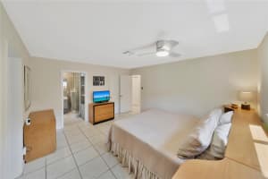 4451 NE 18th Ave, Oakland Park, FL 33334 Sold 09/05/25