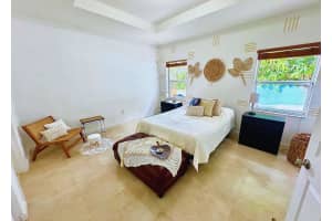 160 NE 36th Ave Rd, Homestead, FL 33033 Sold 06/12/25