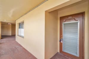 9020 Sunrise Lakes Blvd 306, Sunrise, FL 33322 - MLS#F10499707