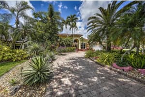 521 NW 107th Ave, Plantation, FL 33324 Sold 10/08/25