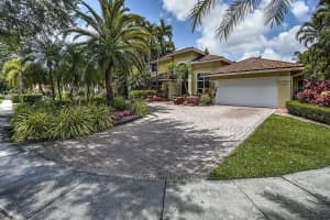 521 NW 107th Ave, Plantation, FL 33324 Sold 10/08/25