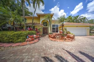 521 NW 107th Ave, Plantation, FL 33324 Sold 10/08/25