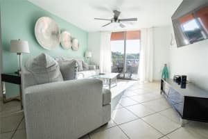 19601 E Country Club Dr 7-203, Miami