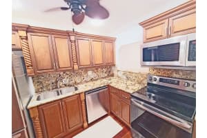 139 Sparrow Dr 4B, Royal Palm Beach, FL 33411 - MLS#F10499866