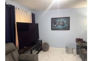 3977 W 9th Ln 4, Hialeah, FL 33012 Sold 06/02/25