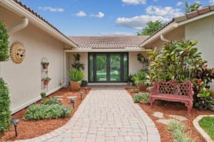 8710 Mahogany Ave, Plantation, FL 33324 Sold 07/21/25
