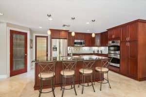 8710 Mahogany Ave, Plantation, FL 33324 Sold 07/21/25