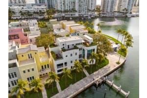 6001 Laguna Path, Miami Beach, FL 33141 - MLS#F10499919