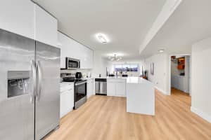 2560 NW 103rd Ave 402, Sunrise, FL 33322 - MLS#F10499999