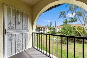 3560 Pine Needle Dr B-2, Greenacres, FL 33463 - MLS#F10500008