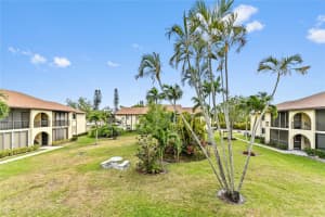 3560 Pine Needle Dr B-2, Greenacres, FL 33463 - MLS#F10500008