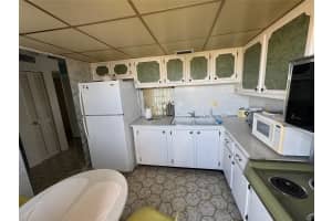 200 NE 14th Ave 522, Hallandale Beach, FL 33009 Sold 12/26/25