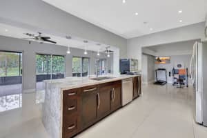 5500 Mulberry Dr, Tamarac