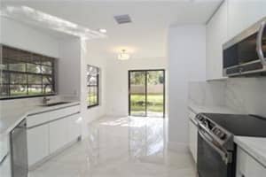 9337 W Sunrise Blvd, Plantation, FL 33322 - MLS#F10500169