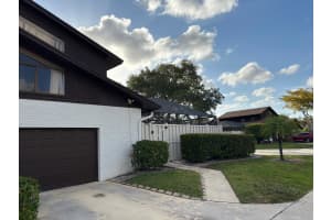 9704 N Boca Gardens Circle B, Boca Raton, FL 33496 - MLS#F10500176