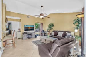 8727 Spring Valley Dr, Boynton Beach, FL 33472 Sold 07/17/25