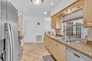 7102 NW 93rd Ave, Tamarac, FL 33321 Sold 08/27/25