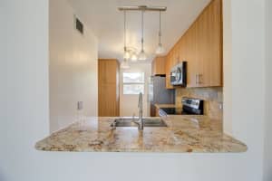 113 Royal Park 1H, Oakland Park, FL 33309 - MLS#F10500248